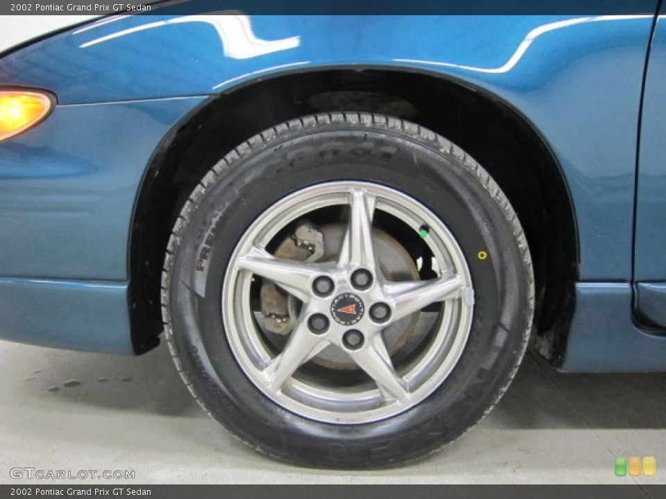 2002 Pontiac Grand Prix GT Sedan Wheel and Tire Photo #39510840