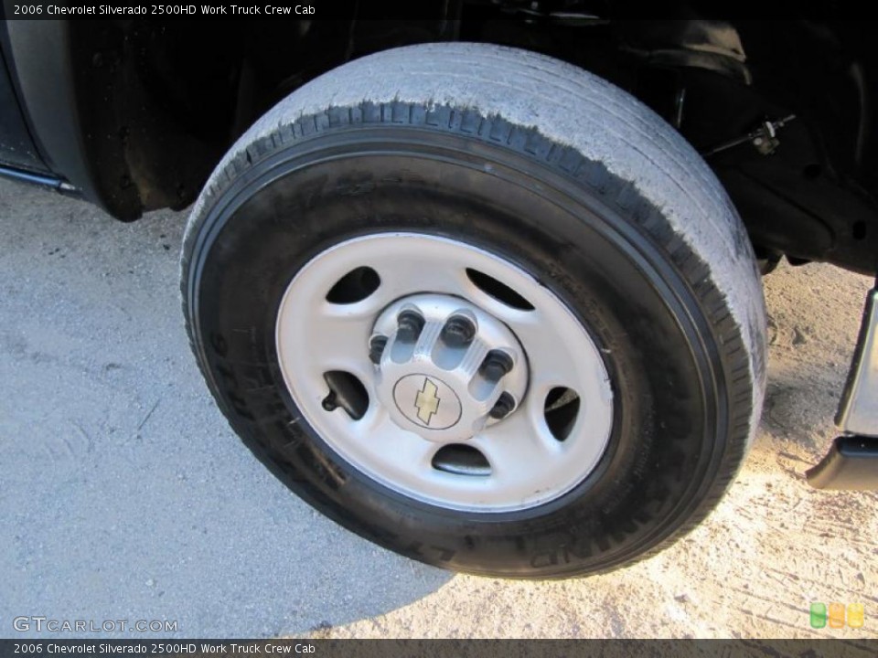 2006 Chevrolet Silverado 2500HD Work Truck Crew Cab Wheel and Tire Photo #39511392