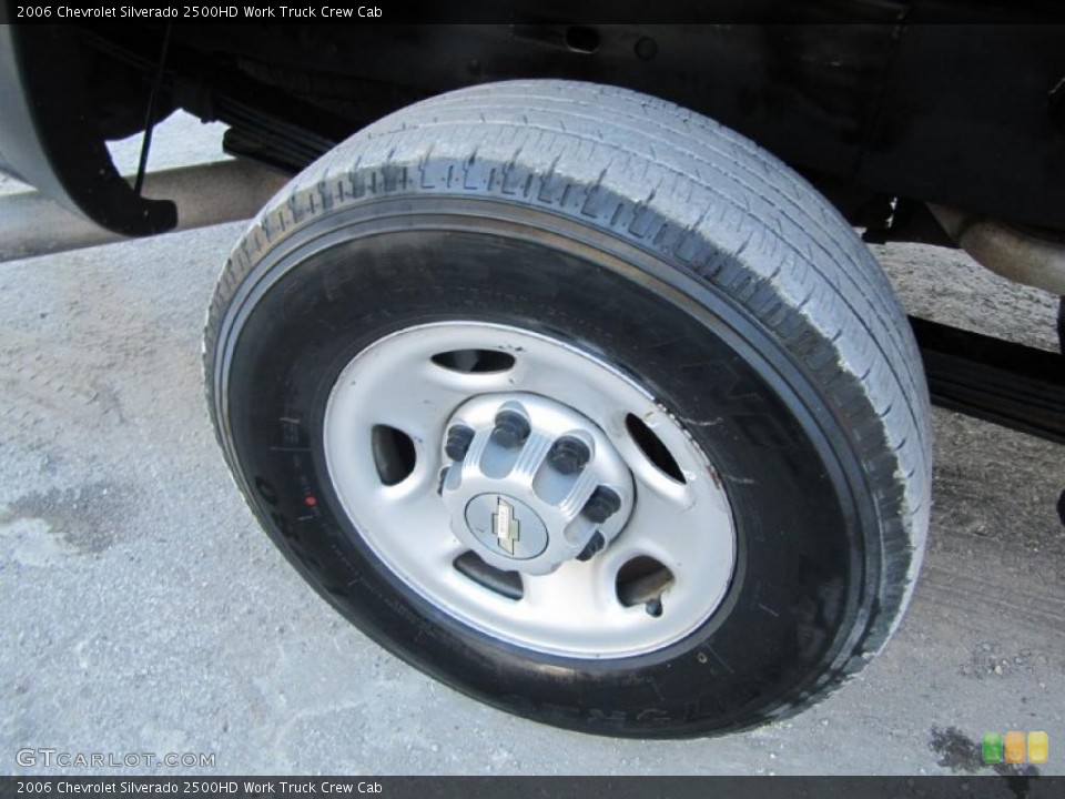 2006 Chevrolet Silverado 2500HD Work Truck Crew Cab Wheel and Tire Photo #39511408