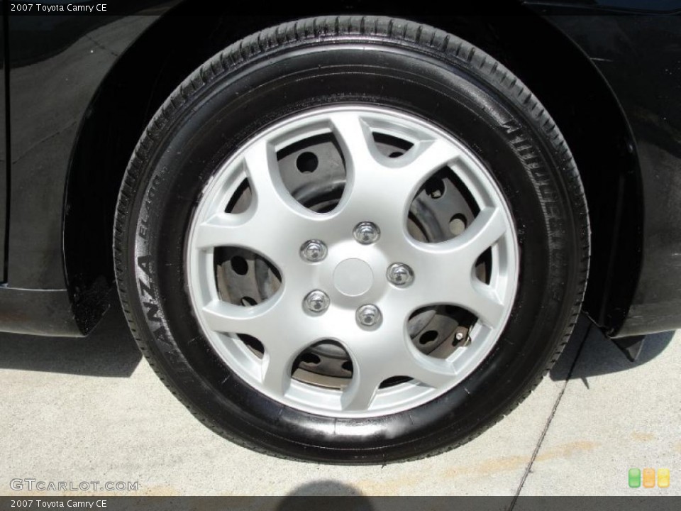 2007 Toyota Camry CE Wheel and Tire Photo #39518212