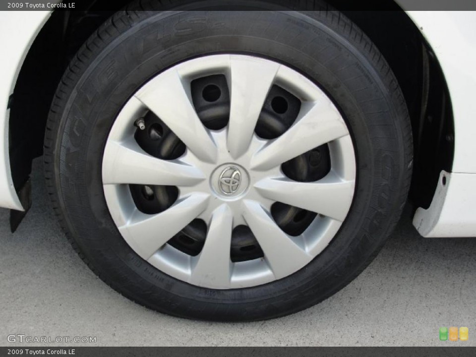 2009 Toyota Corolla LE Wheel and Tire Photo #39520069