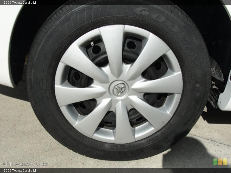 2009 Toyota Corolla LE Wheel and Tire Photo #39520101