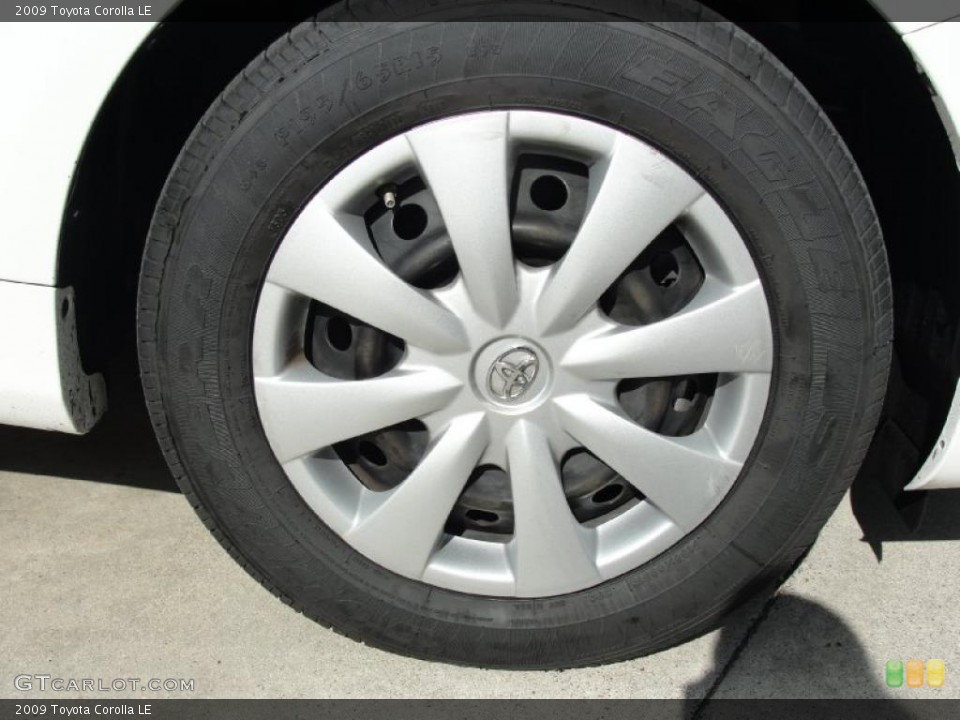 2009 Toyota Corolla LE Wheel and Tire Photo #39520113