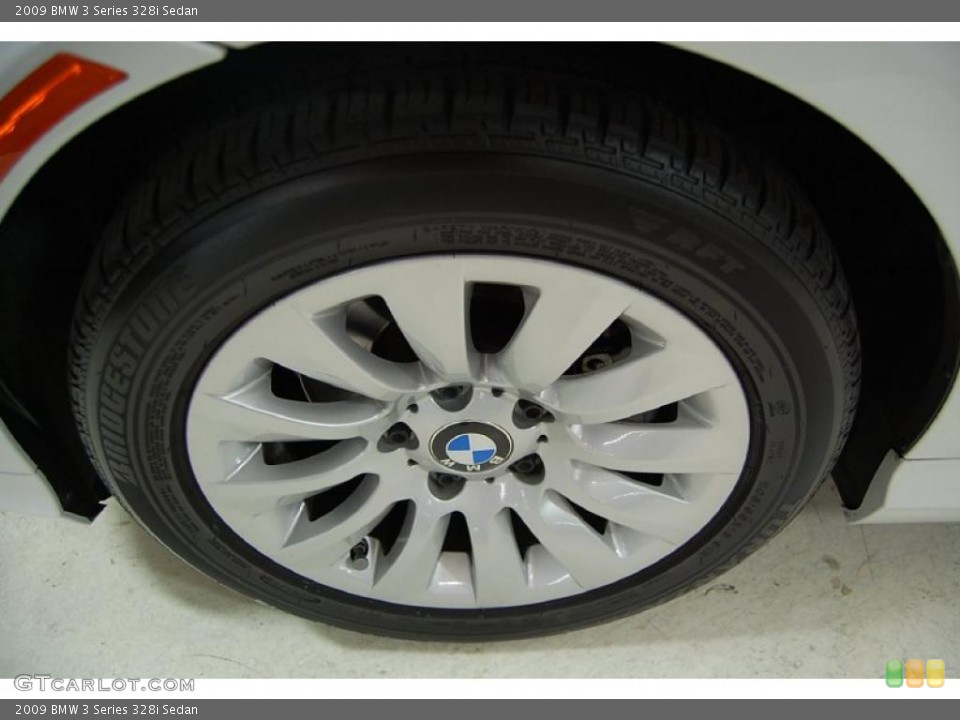 2009 BMW 3 Series 328i Sedan Wheel and Tire Photo #39526574