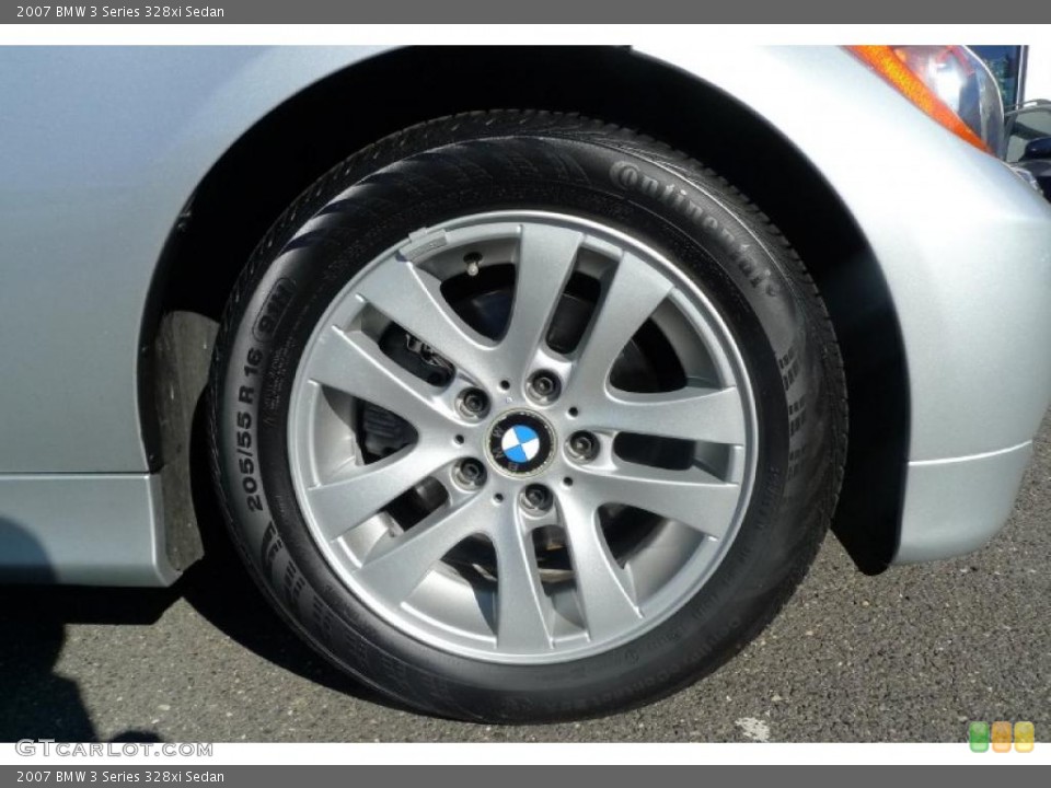 2007 BMW 3 Series 328xi Sedan Wheel and Tire Photo #39526693