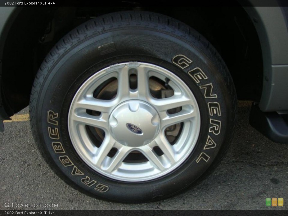 2002 Ford Explorer XLT 4x4 Wheel and Tire Photo #39544670