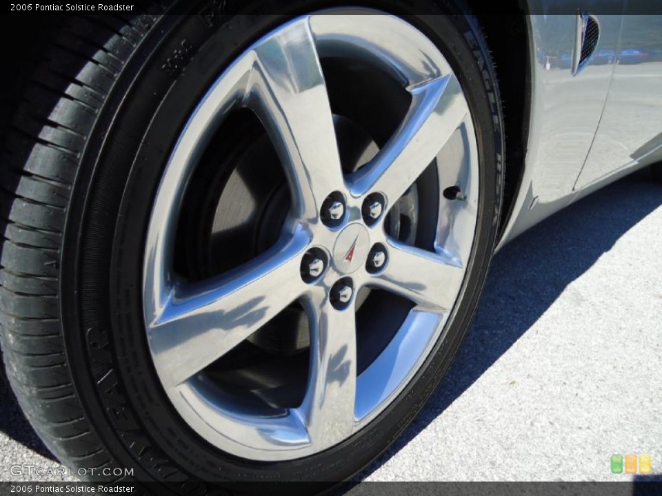 2006 Pontiac Solstice Roadster Wheel and Tire Photo #39549850