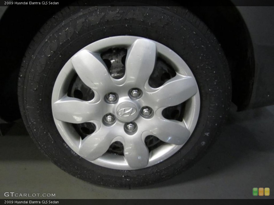 2009 Hyundai Elantra GLS Sedan Wheel and Tire Photo #39615233