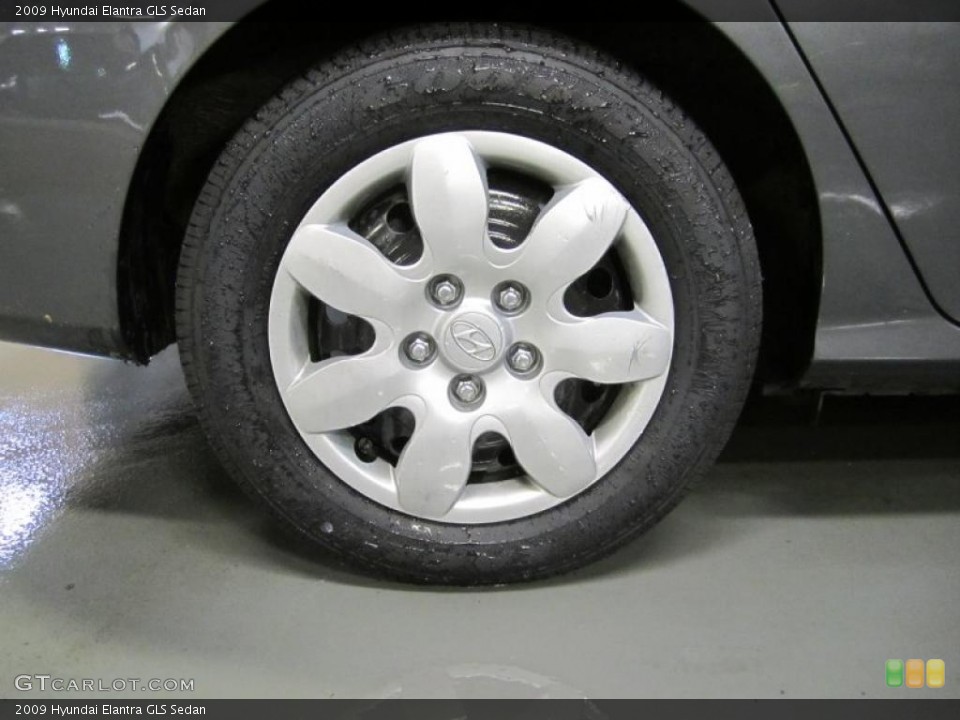 2009 Hyundai Elantra GLS Sedan Wheel and Tire Photo #39615361