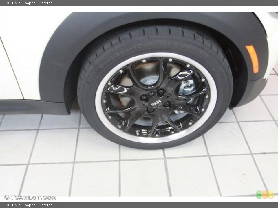 2011 Mini Cooper S Hardtop Wheel and Tire Photo #39634886