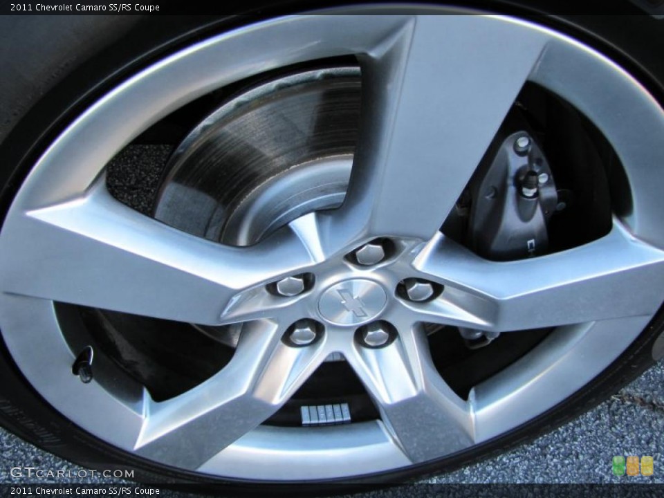 2011 Chevrolet Camaro SS/RS Coupe Wheel and Tire Photo #39674315