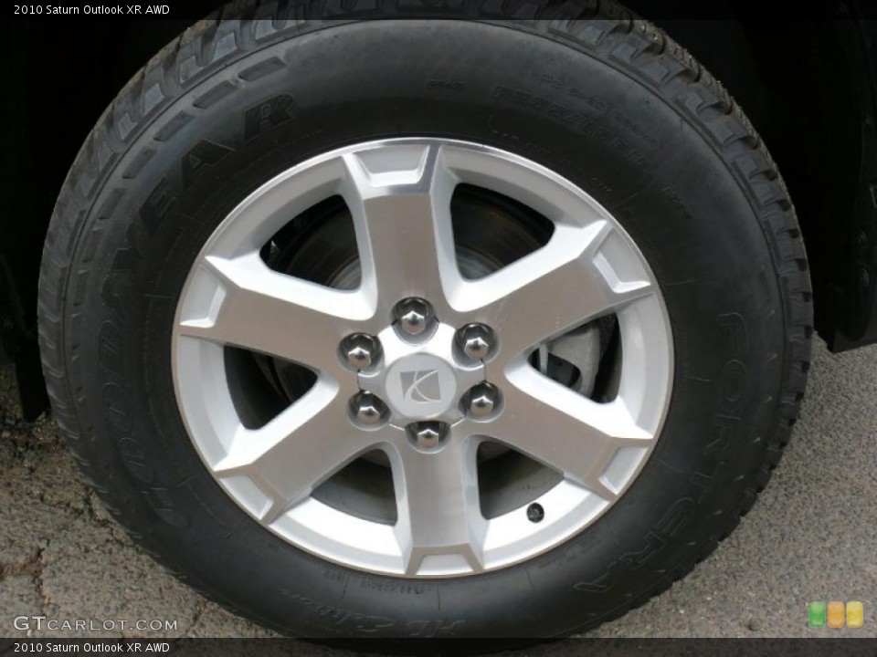 2010 Saturn Outlook XR AWD Wheel and Tire Photo #39680099