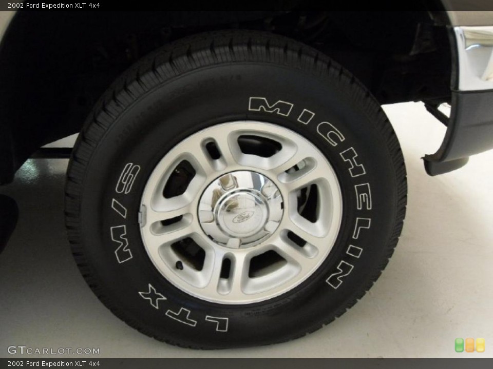 2002 Ford Expedition XLT 4x4 Wheel and Tire Photo #39693839