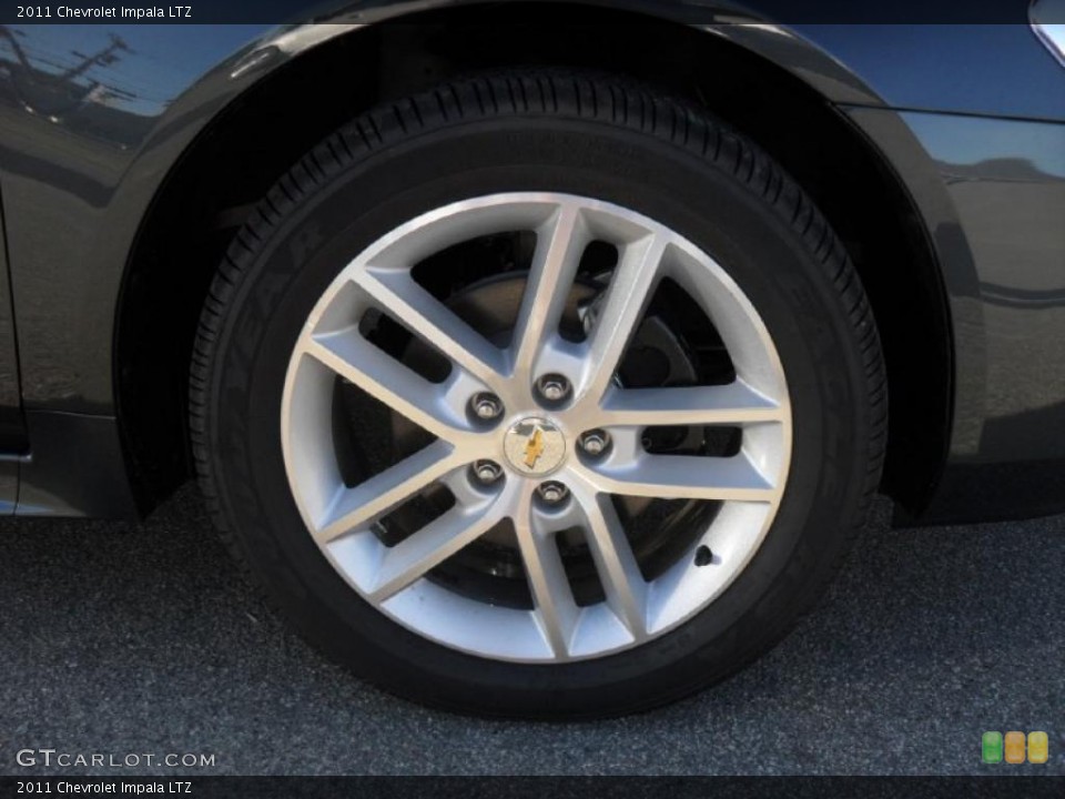 2011 Chevrolet Impala LTZ Wheel and Tire Photo #39703347