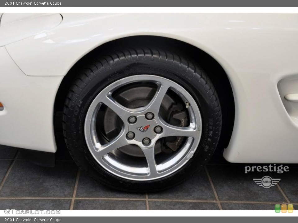 2001 Chevrolet Corvette Coupe Wheel and Tire Photo #39703551