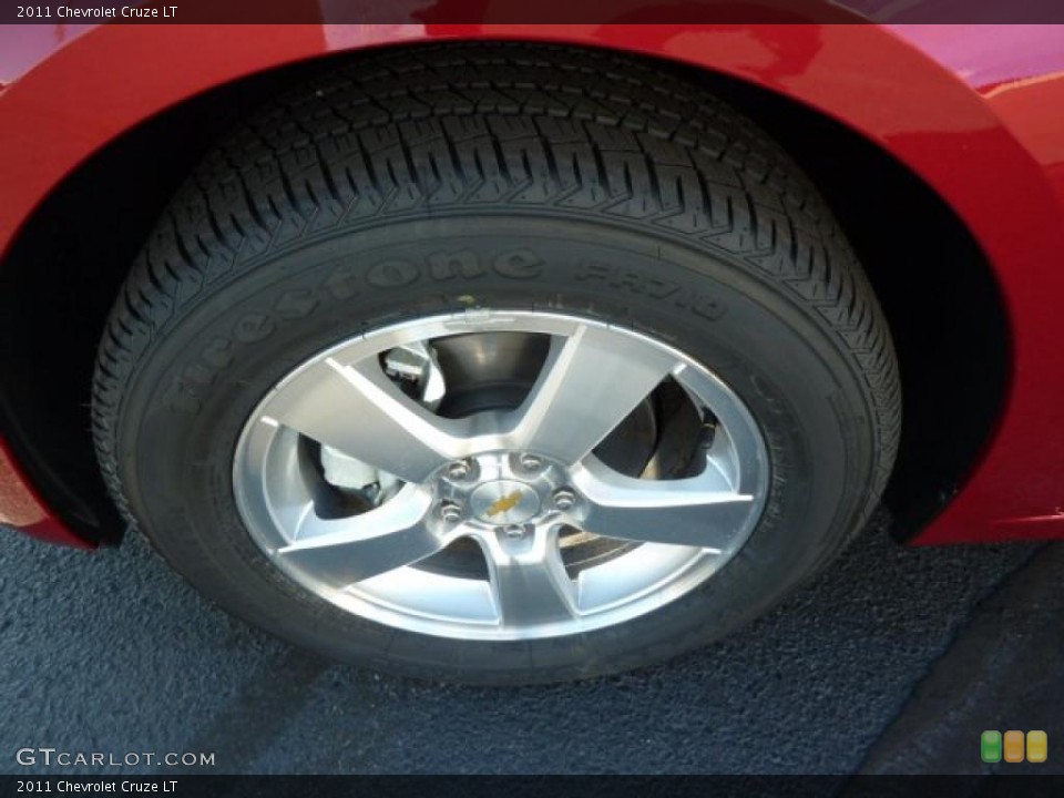 2011 Chevrolet Cruze LT Wheel and Tire Photo #39705923