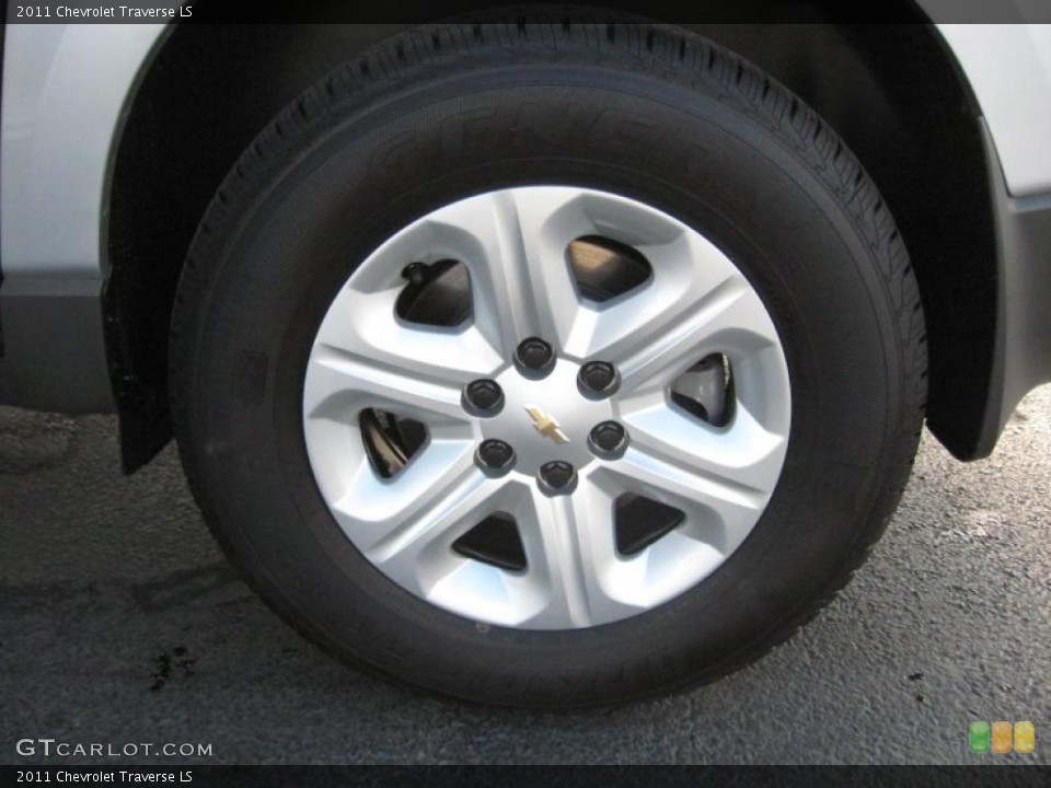 2011 Chevrolet Traverse LS Wheel and Tire Photo #39708883