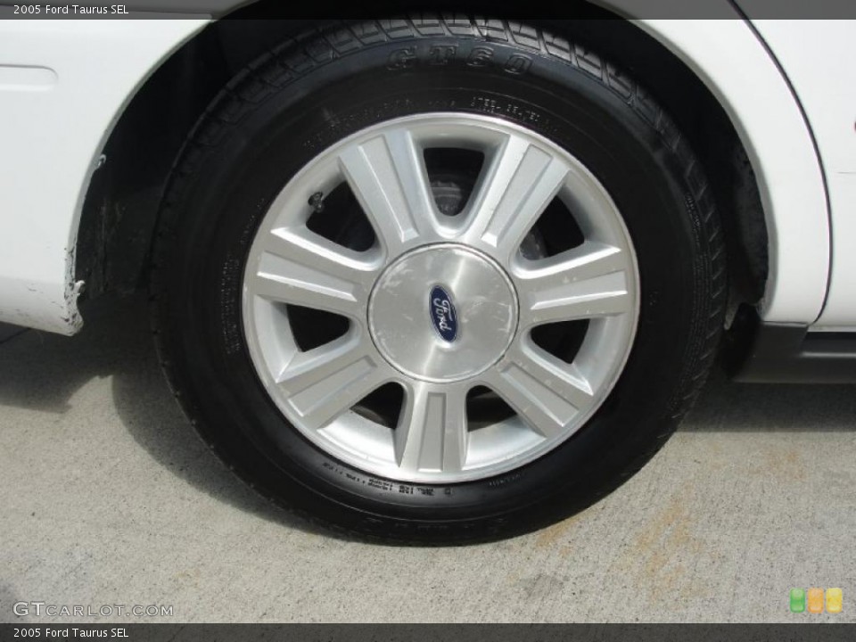 2005 Ford Taurus SEL Wheel and Tire Photo #39731439