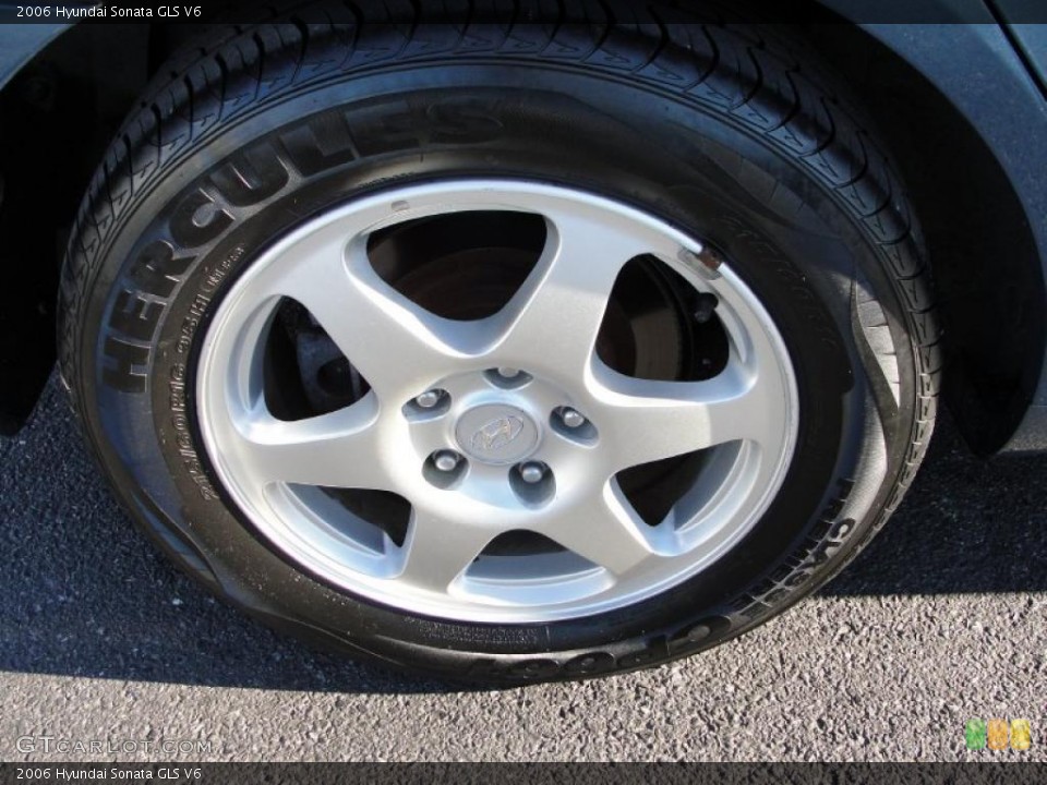 2006 Hyundai Sonata GLS V6 Wheel and Tire Photo #39732343