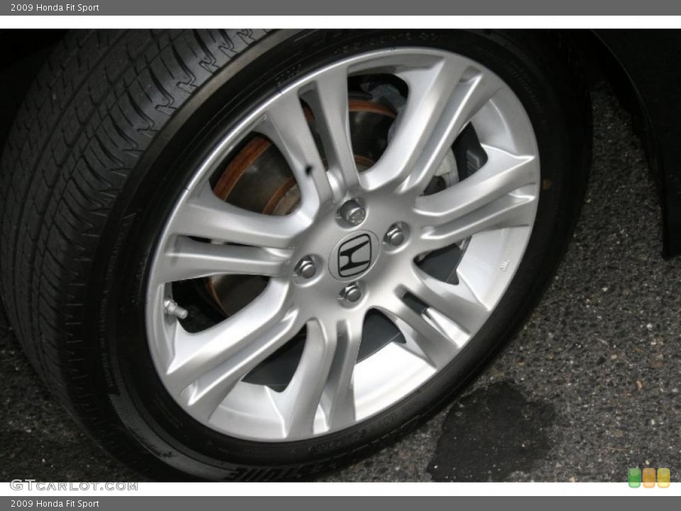 2009 Honda Fit Sport Wheel and Tire Photo #39734559