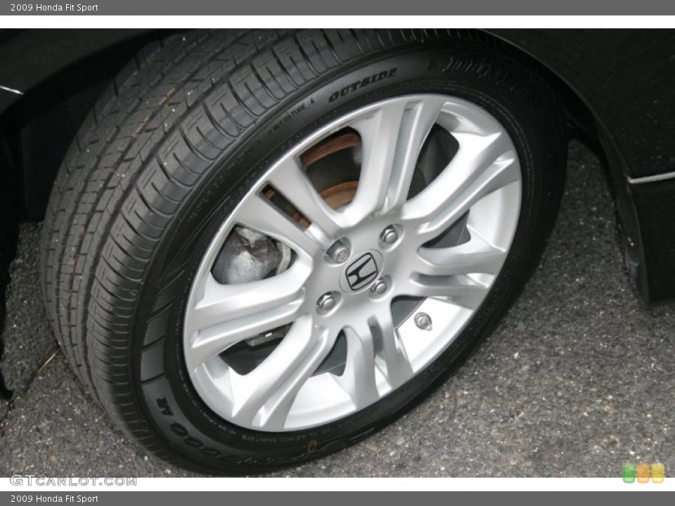 2009 Honda Fit Sport Wheel and Tire Photo #39734599