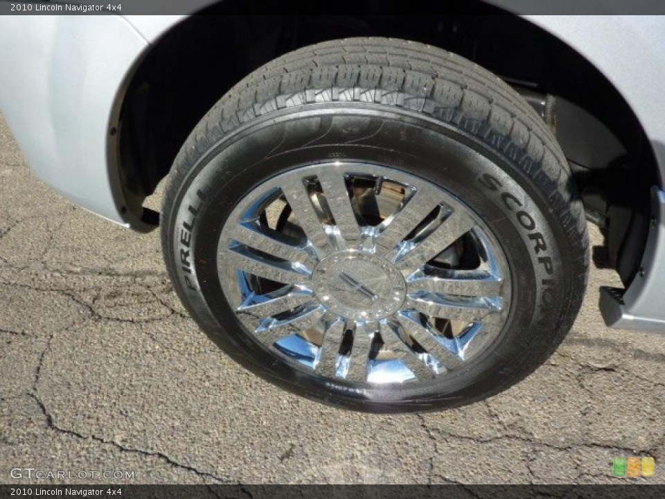 2010 Lincoln Navigator 4x4 Wheel and Tire Photo #39743138