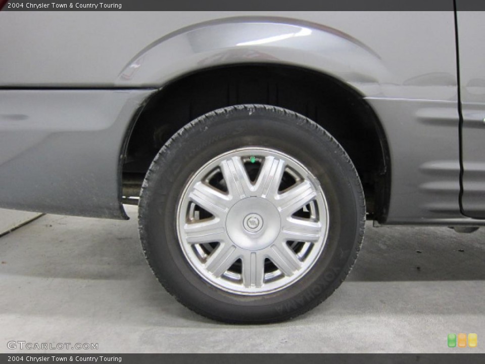 2004 Chrysler Town & Country Touring Wheel and Tire Photo #39748158