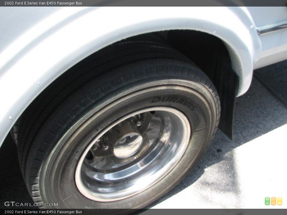 2002 Ford E Series Van E450 Passenger Bus Wheel and Tire Photo #39752034