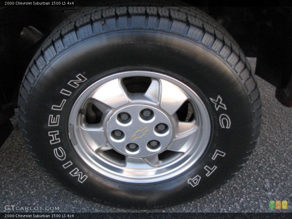 2000 Chevrolet Suburban 1500 LS 4x4 Wheel and Tire Photo #39769910