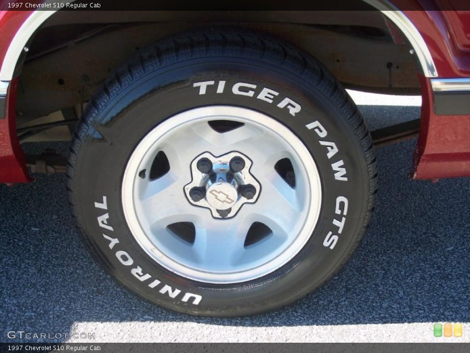 1997 Chevrolet S10 Regular Cab Wheel and Tire Photo #39784662