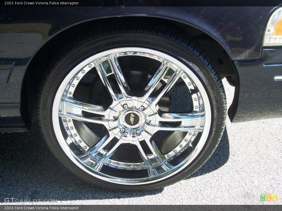 2001 Ford Crown Victoria Custom Wheel and Tire Photo #39785474