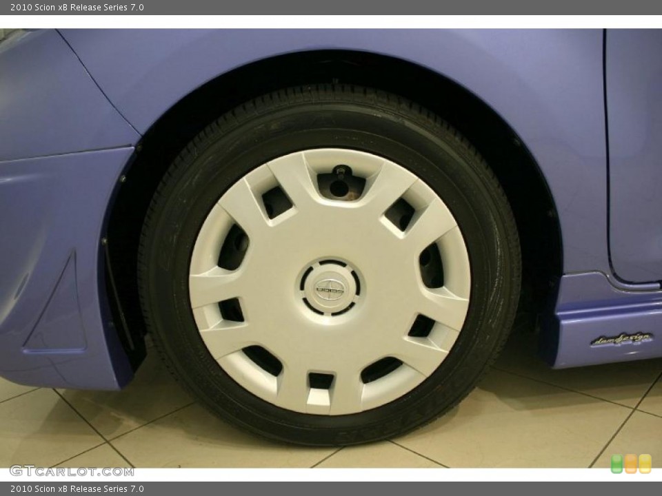 2010 Scion xB Release Series 7.0 Wheel and Tire Photo #39812579