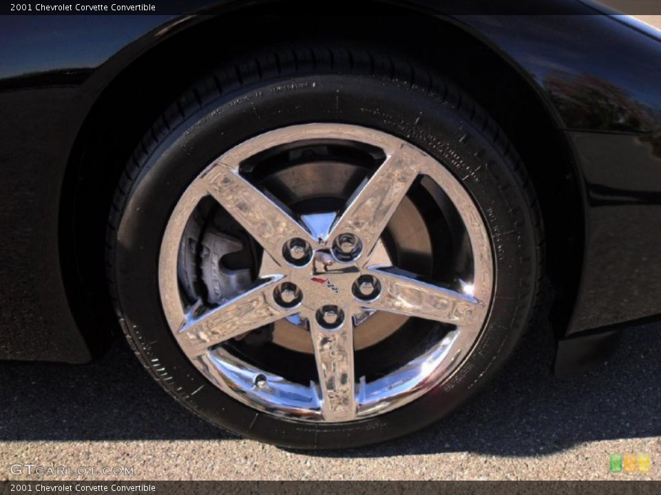 2001 Chevrolet Corvette Convertible Wheel and Tire Photo #39823126