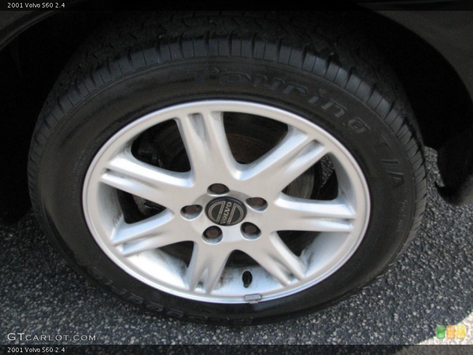 2001 Volvo S60 2.4 Wheel and Tire Photo #39829638