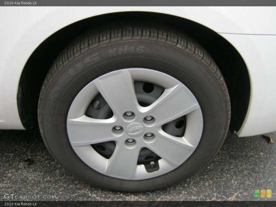 2010 Kia Rondo LX Wheel and Tire Photo #39847890