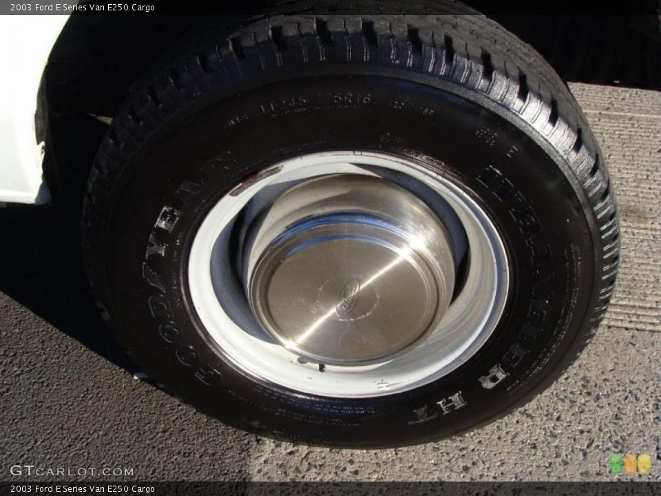 2003 Ford E Series Van E250 Cargo Wheel and Tire Photo #39869590
