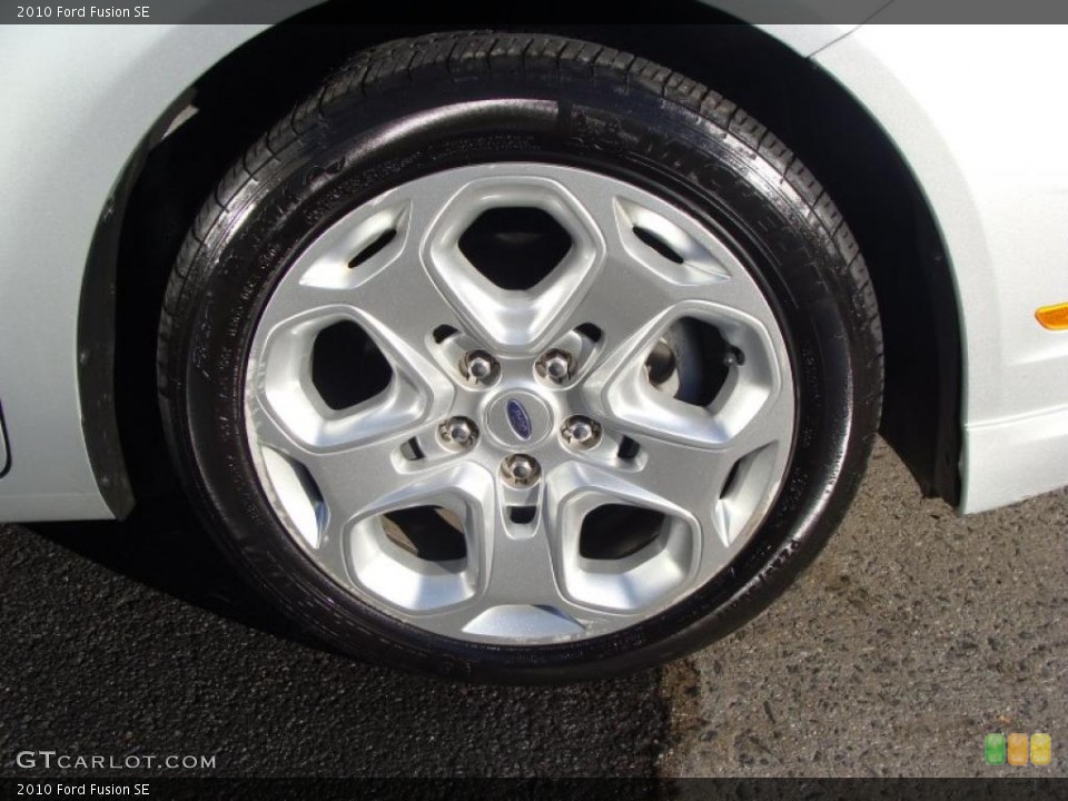 2010 Ford Fusion SE Wheel and Tire Photo #39870339