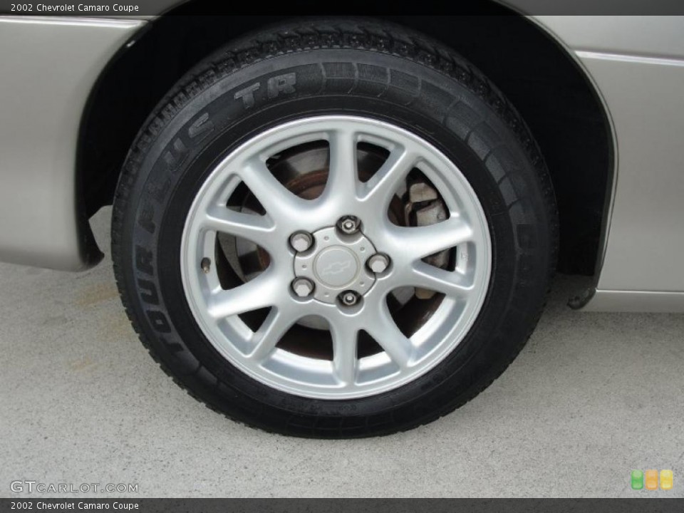 2002 Chevrolet Camaro Coupe Wheel and Tire Photo #39872612