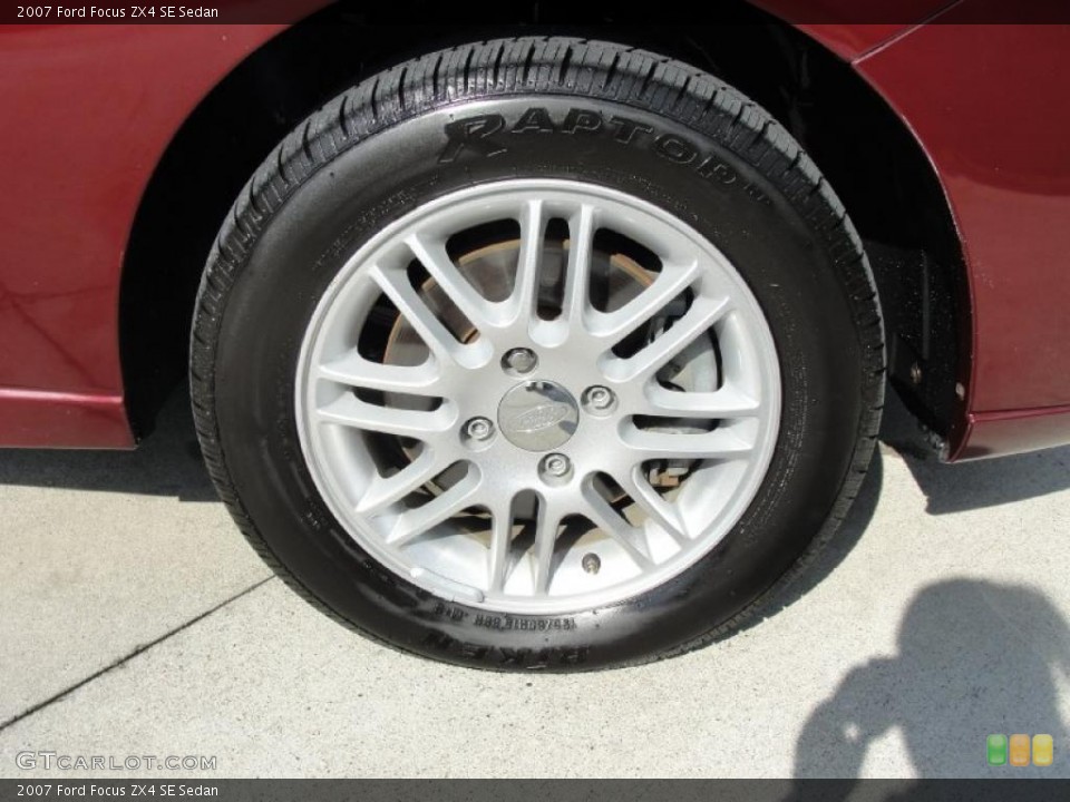 2007 Ford Focus ZX4 SE Sedan Wheel and Tire Photo #39875029