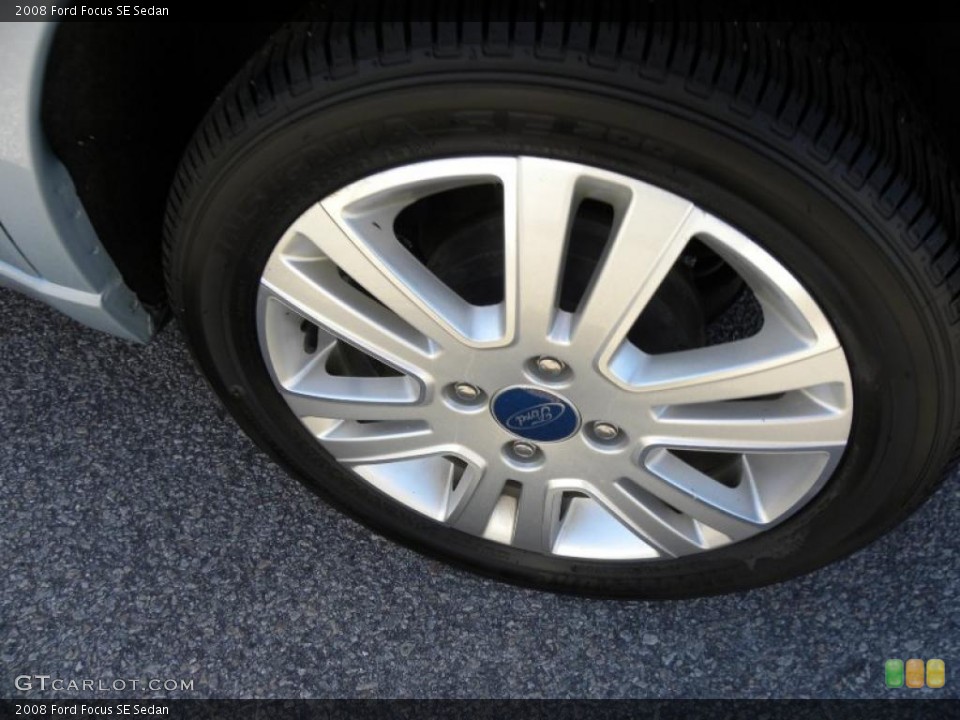 2008 Ford Focus SE Sedan Wheel and Tire Photo #39878643