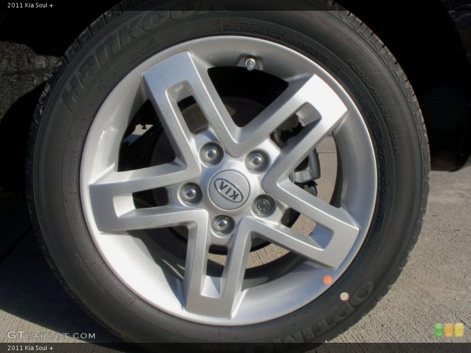 2011 Kia Soul + Wheel and Tire Photo #39890800