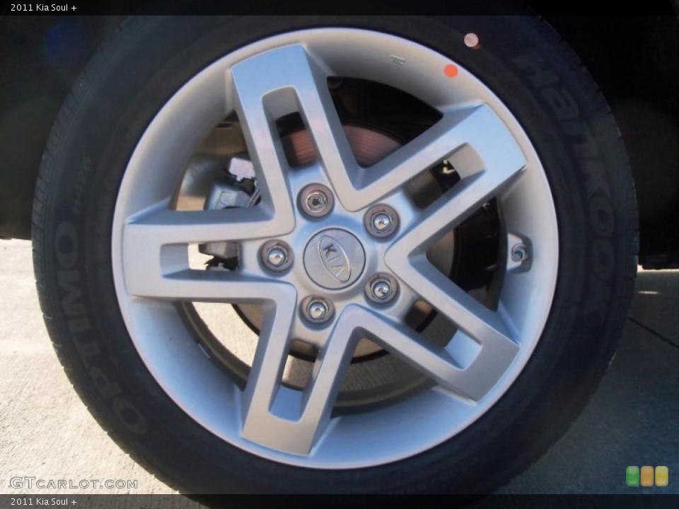 2011 Kia Soul + Wheel and Tire Photo #39890848