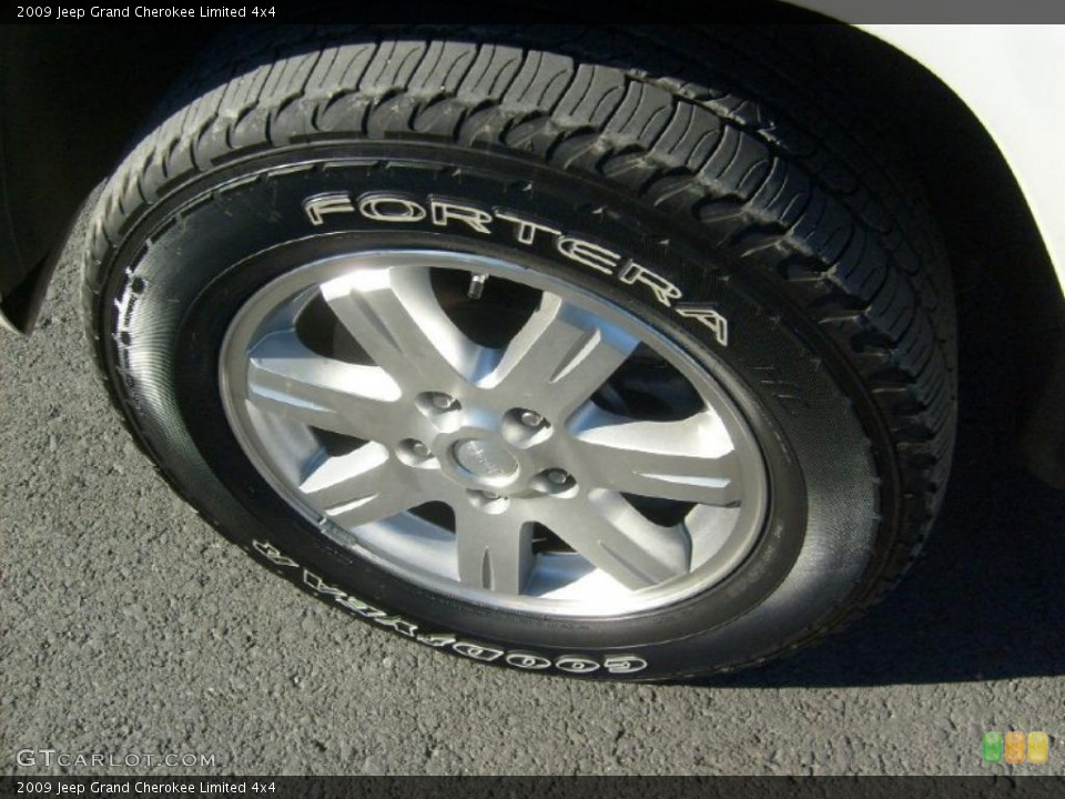 2009 Jeep Grand Cherokee Limited 4x4 Wheel and Tire Photo #39898707