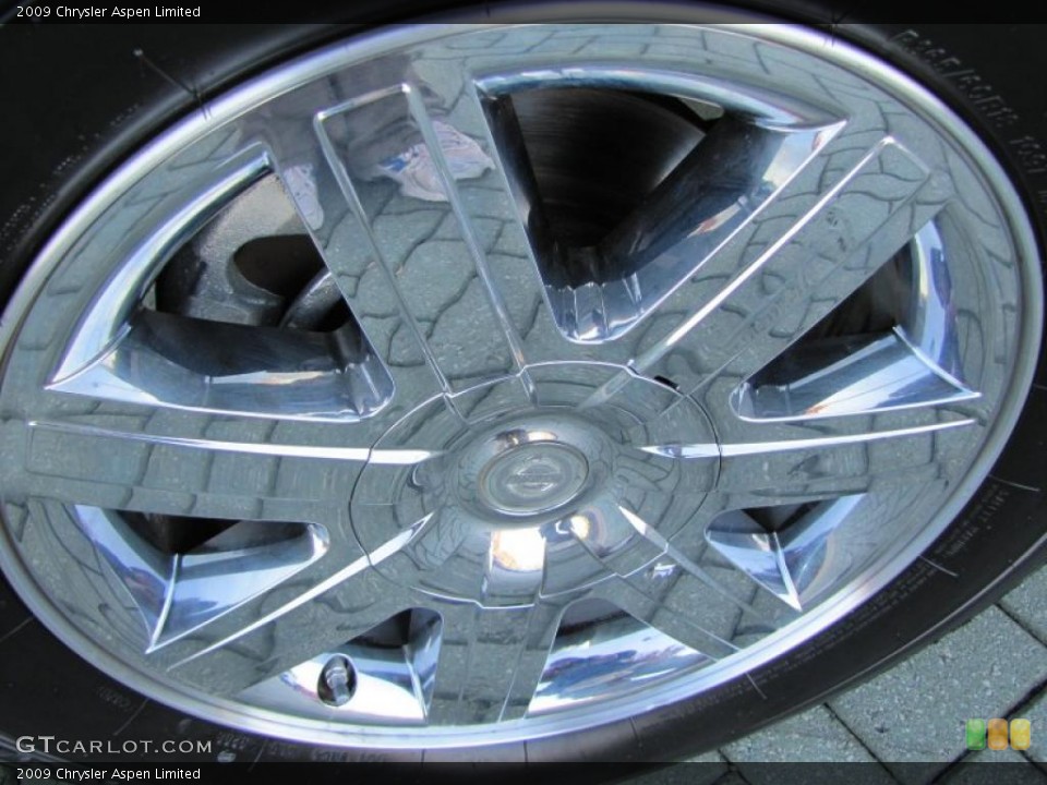 2009 Chrysler Aspen Limited Wheel and Tire Photo #39905055