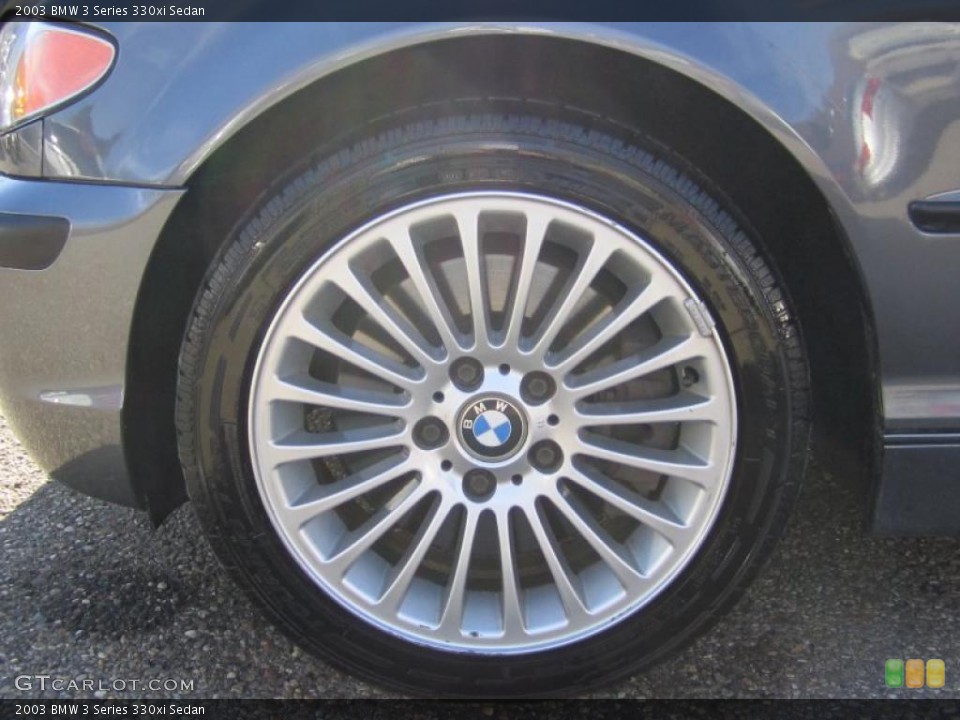 2003 BMW 3 Series 330xi Sedan Wheel and Tire Photo #39922803