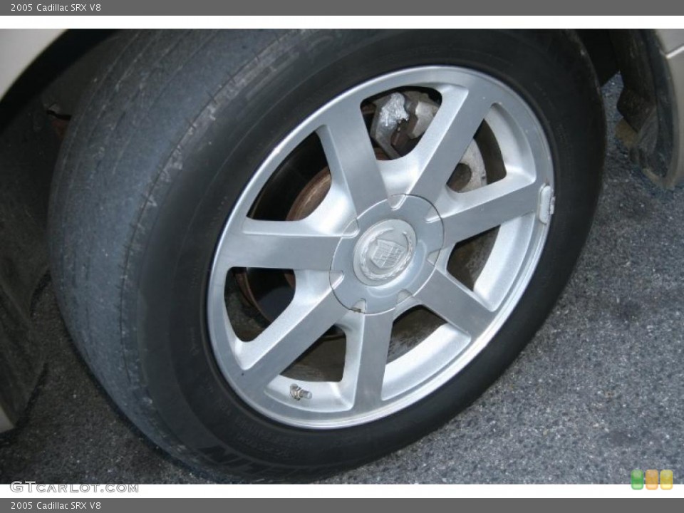 2005 Cadillac SRX V8 Wheel and Tire Photo #39924035