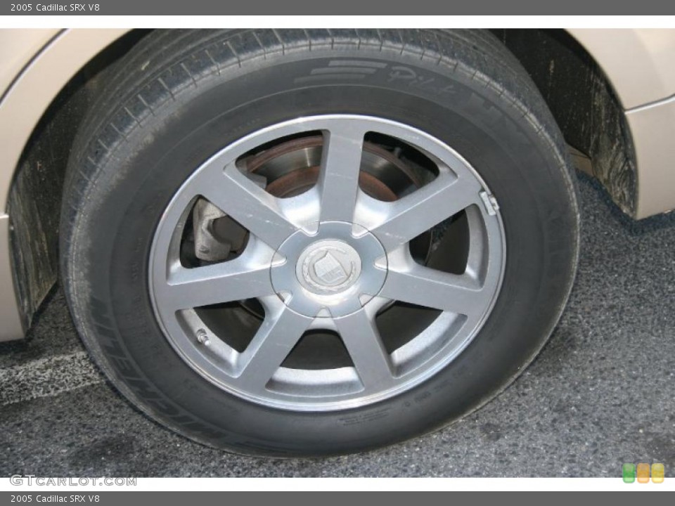 2005 Cadillac SRX V8 Wheel and Tire Photo #39924043