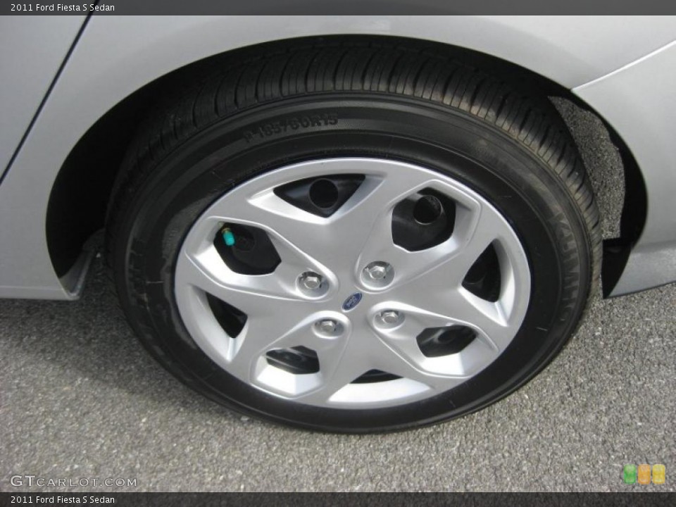 2011 Ford Fiesta S Sedan Wheel and Tire Photo #39937252
