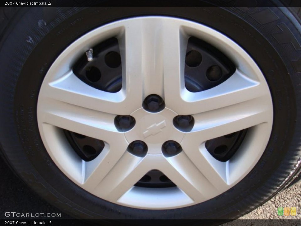 2007 Chevrolet Impala LS Wheel and Tire Photo #39937616
