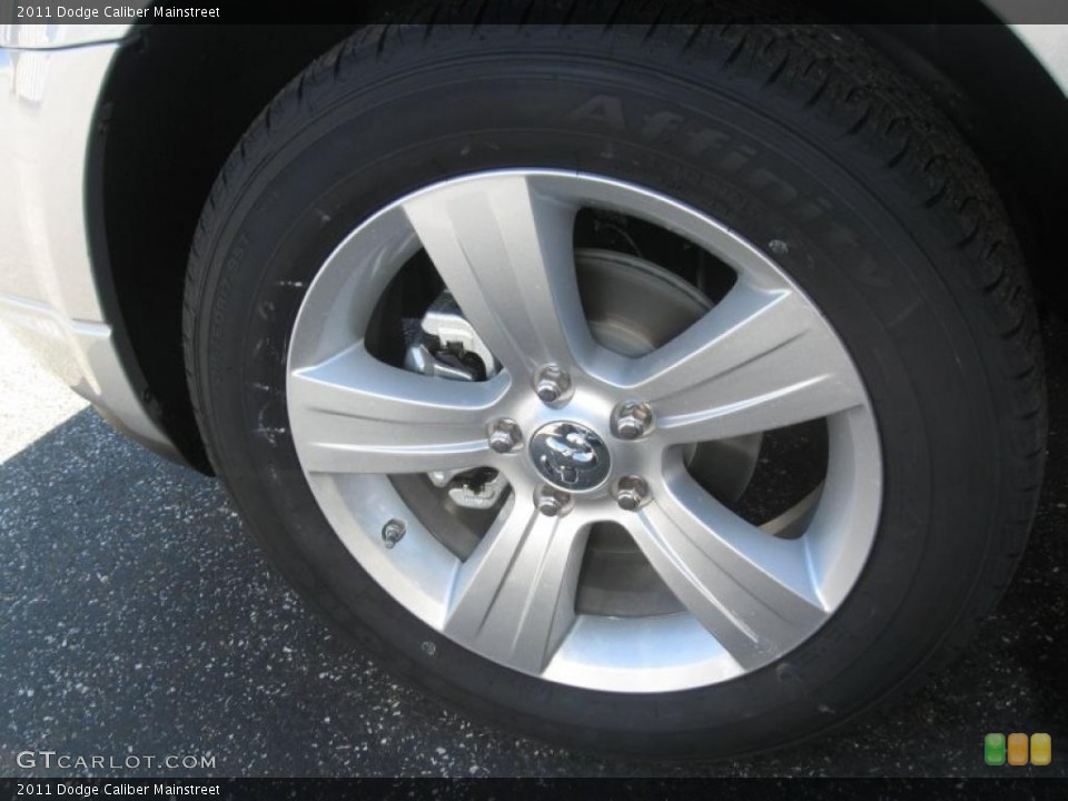2011 Dodge Caliber Mainstreet Wheel and Tire Photo #39952866